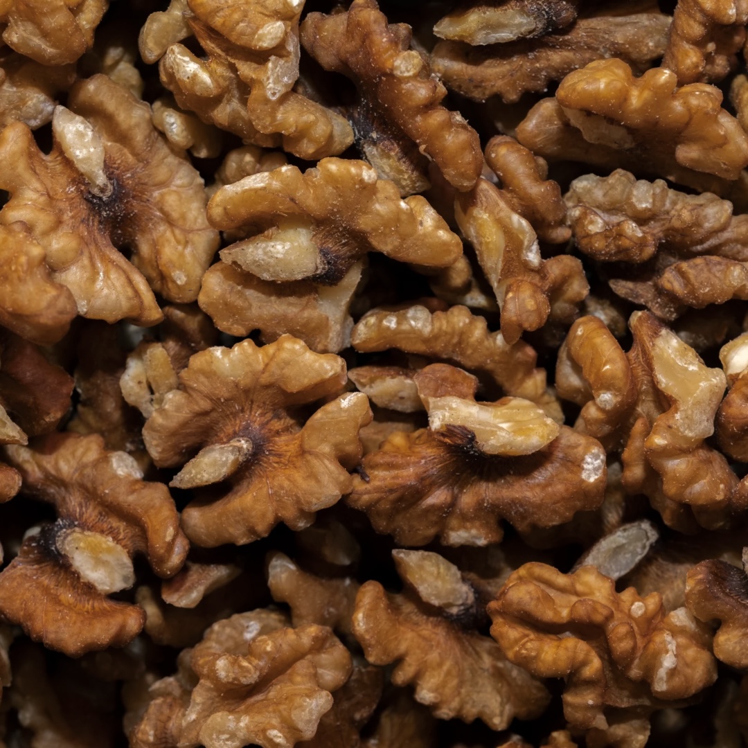 Activated Maple Cinnamon Walnuts 500g